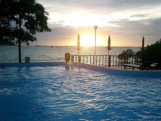 Bai Bua Beach Resort Chonburi Bagian luar foto
